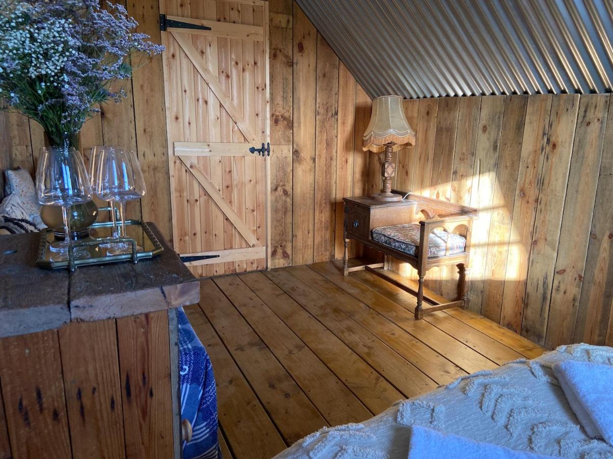 Fen Meadows Glamping - Luxury Cabins And Bell Tents Cambridge  Exterior photo