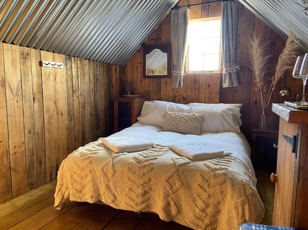 Fen Meadows Glamping - Luxury Cabins And Bell Tents Cambridge  Exterior photo