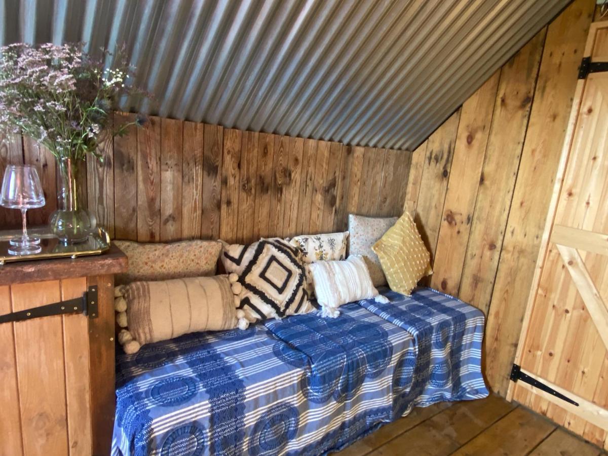 Fen Meadows Glamping - Luxury Cabins And Bell Tents Cambridge  Exterior photo