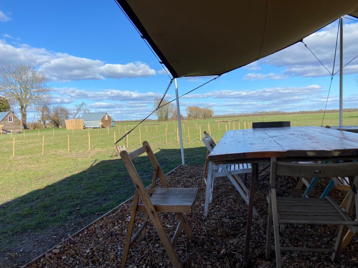 Fen Meadows Glamping - Luxury Cabins And Bell Tents Cambridge  Exterior photo