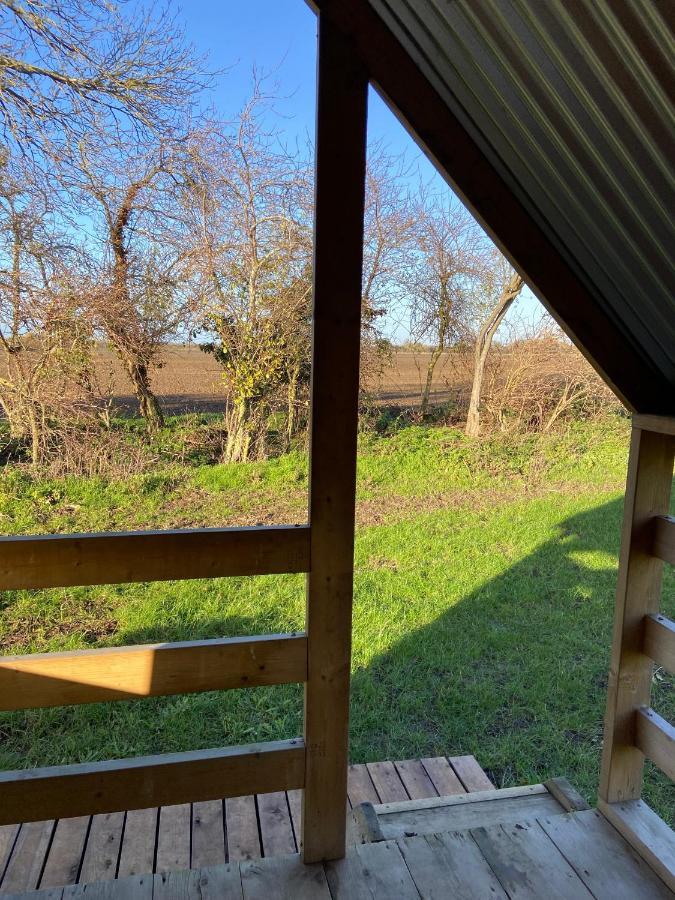 Fen Meadows Glamping - Luxury Cabins And Bell Tents Cambridge  Exterior photo