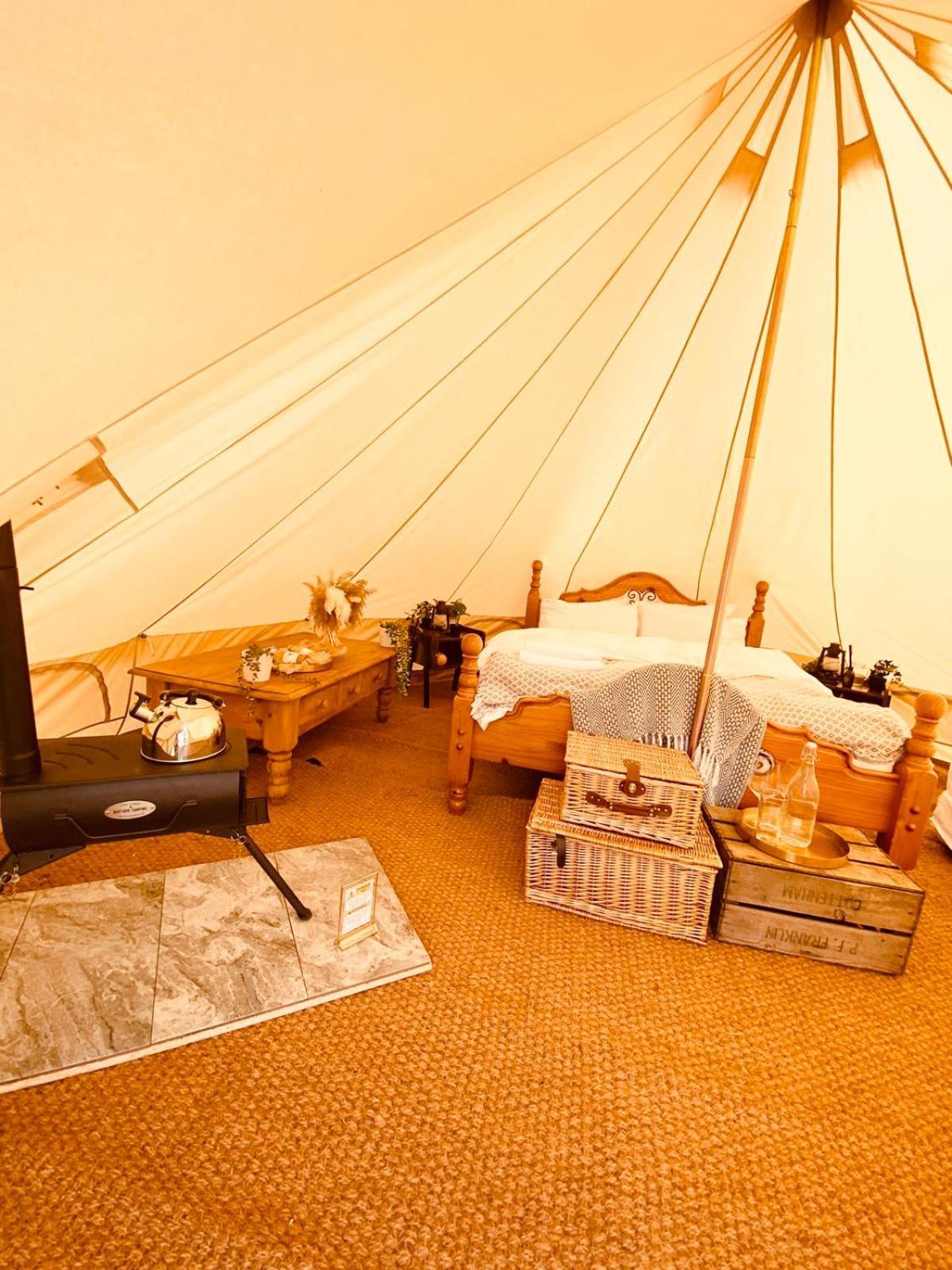 Fen Meadows Glamping - Luxury Cabins And Bell Tents Cambridge  Exterior photo